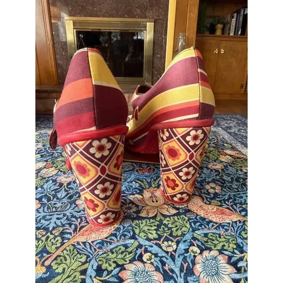 Hot Chocolate Design Mary Jane Heel Shoes 1970s Mod Floral Print Sz. 39 - Picture 2 of 10